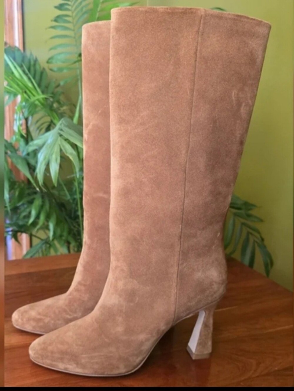 Chelsea Paris Zora Designer Boots Tan Suede Leather Knee High Like New 37 US 7